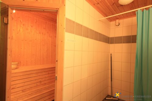 Sauna mit Dusche – Ferienhaus Stall