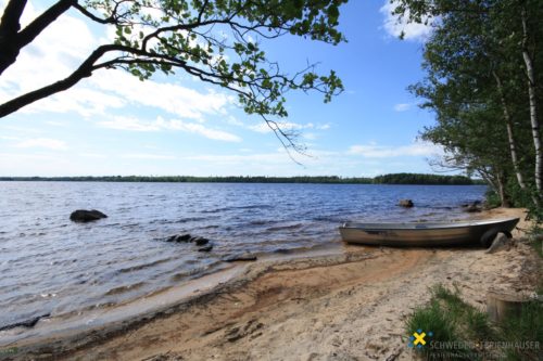 eigener kleiner Sandstrand – Ferienhaus Härbråten