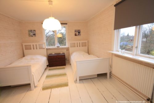 Schlafzimmer 3 (Obergeschoss) – Ferienhaus Ask