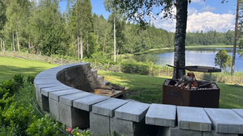 Grillplatz mit Seeblick